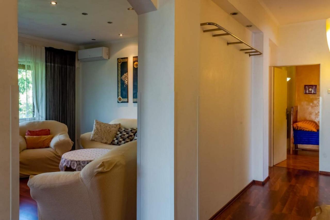 Apartment Gea Icici Exterior photo